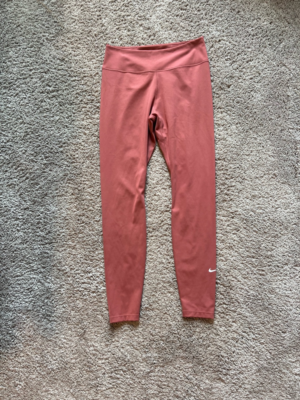 Nike womens Terracotta Red Performance Leggings